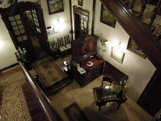 Hotel Zámok u Grofa Nitra Esterno foto
